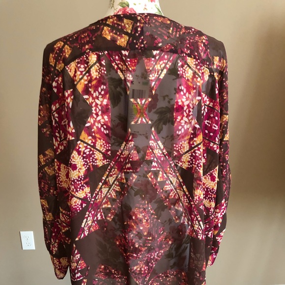 Multicolored Sheer top by LYS Sz 1X NWT - Picture 3 of 3